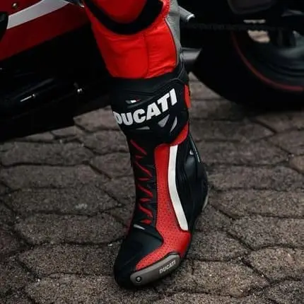 moto Footwear